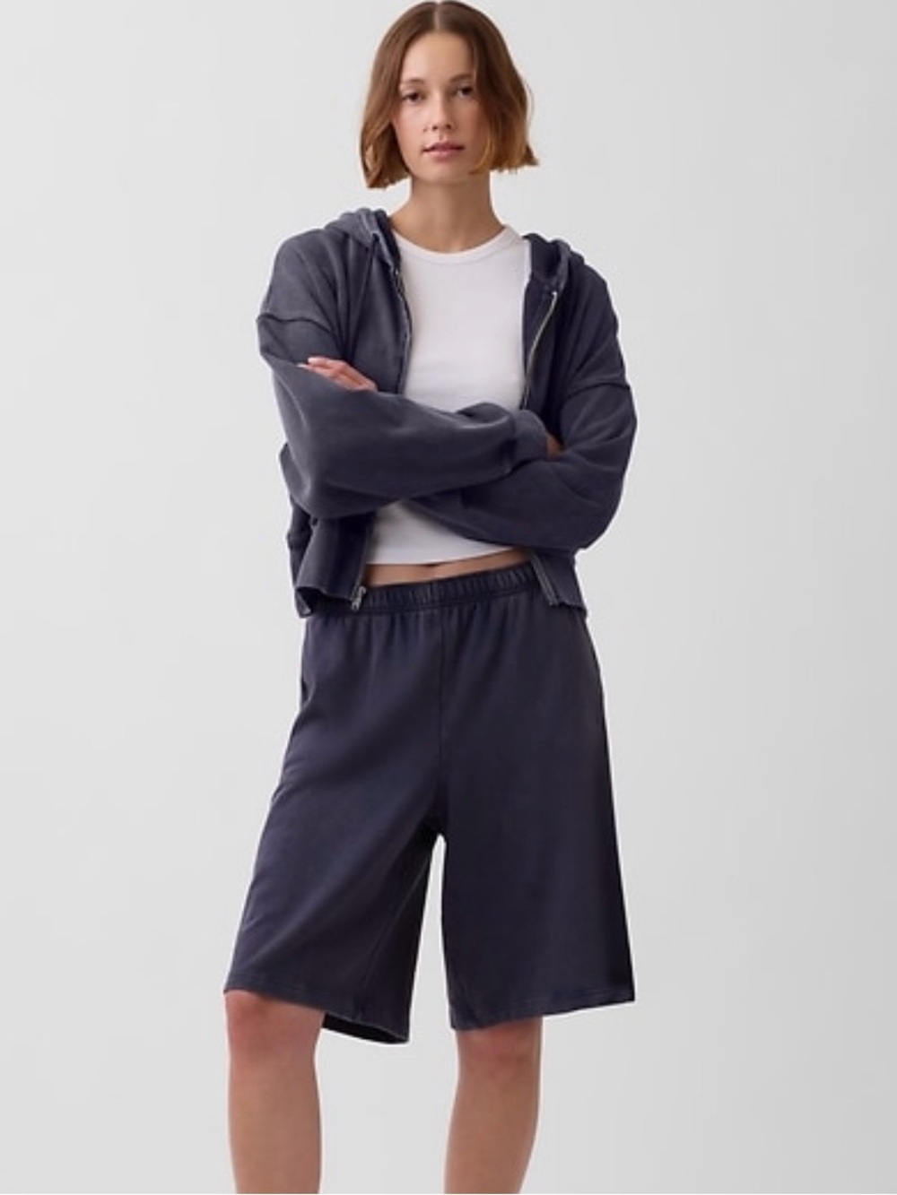 GAP 11.5" VintageSoft Terry Longline Sweat Shorts - Picture 2 of 6